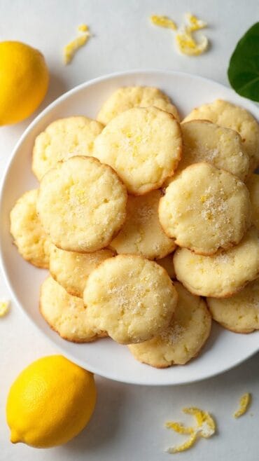 lemon flavored sweet baked treats